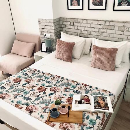 Apartamentos Elite - Art Collection - Frida Mérida Zewnętrze zdjęcie